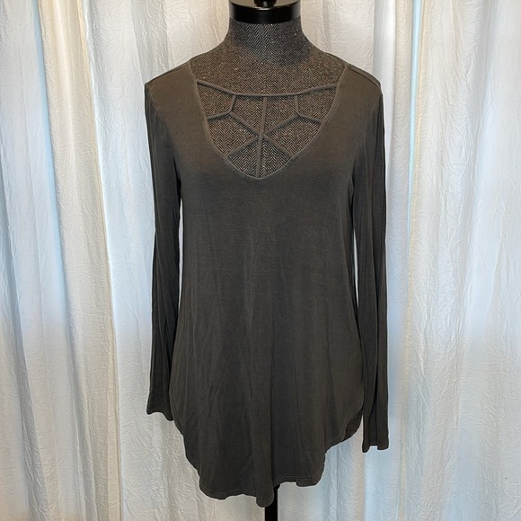 American Eagle Medium Gray Soft And Sexy Ribbed Caged Tee - Picture 1 of 4